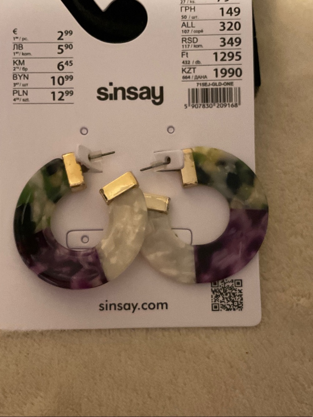 Sinsay Multicolor Resin Hoop Earrings with Gold Accents